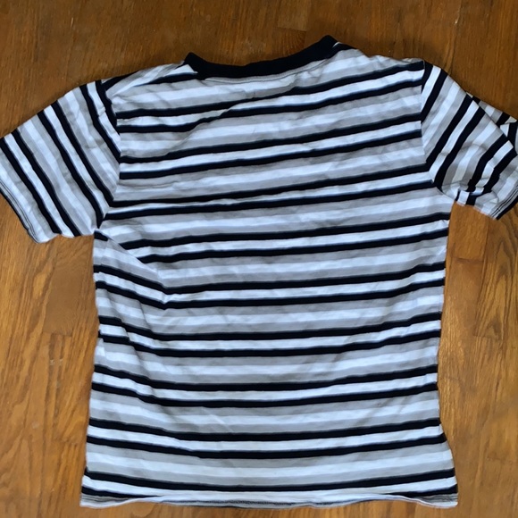 Medium striped guess tee with red logo - Picture 2 of 3